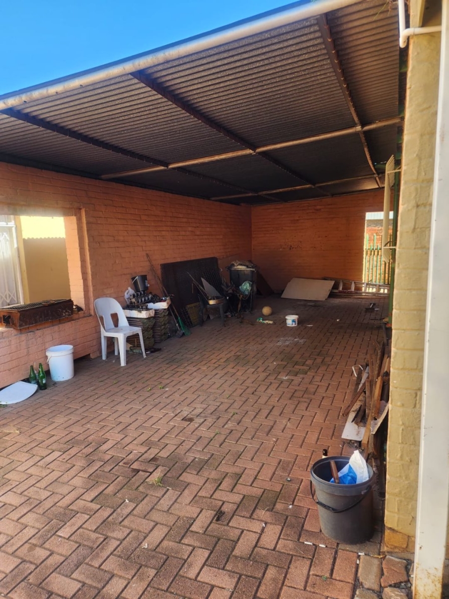 4 Bedroom Property for Sale in Stilfontein North West